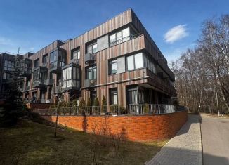 Продаю 2-комнатную квартиру, 80 м2, деревня Горки, 1-й Туровский переулок, 12, ЖК Резиденция Май