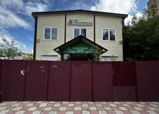 Продам торговую площадь, 432 м2, Удмуртия, улица Ленина, 72