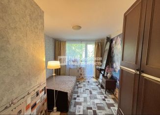 Продается двухкомнатная квартира, 44.3 м2, Санкт-Петербург, улица Руставели, 10, метро Академическая