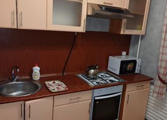 Сдам 1-ком. квартиру, 33 м2, Республика Башкортостан, улица Максима Рыльского, 24/2