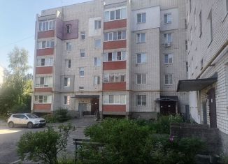 Аренда трехкомнатной квартиры, 60 м2, Бор, улица Фрунзе, 89
