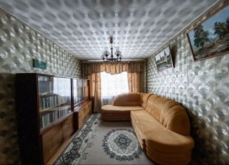 Трехкомнатная квартира в аренду, 66.8 м2, Кириши, Молодёжный бульвар, 5