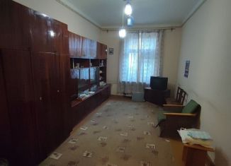 Продается двухкомнатная квартира, 50.3 м2, Магнитогорск, улица Горького, 12