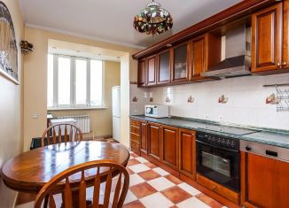 Продается трехкомнатная квартира, 120 м2, Краснодар, Гимназическая улица, 71, микрорайон Центральный