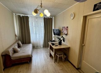 Продажа 2-комнатной квартиры, 41.2 м2, Северодвинск, улица Гагарина, 18