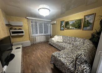 Трехкомнатная квартира в аренду, 67 м2, Оренбургская область, Советская улица, 82