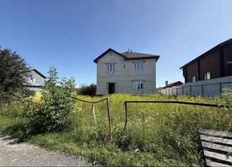 Продаю дом, 200 м2, деревня Куюки, улица Габдуллы Тукая, 79Б