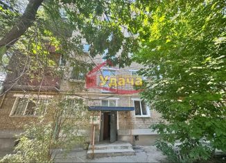 Продаю 1-комнатную квартиру, 29.6 м2, Новотроицк, улица Комарова, 20