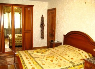 Аренда 2-комнатной квартиры, 57 м2, Владимир, улица Лакина, 173А