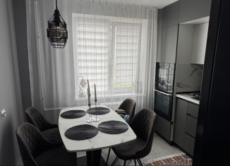 Продам 1-ком. квартиру, 33 м2, Дзержинск, улица Рудольфа Удриса, 7Б