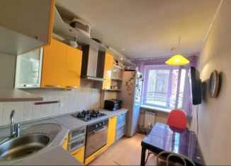 Продам 3-комнатную квартиру, 65 м2, Верхняя Пышма, улица Уральских Рабочих, 50А