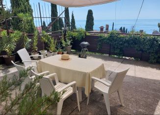 Сдаю дом, 35 м2, посёлок городского типа Симеиз, улица Героя Советского Союза Н.Т. Васильченко, 7