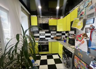 Продаю трехкомнатную квартиру, 54.8 м2, Тула, улица Максима Горького, 2