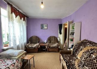 Продаю 2-комнатную квартиру, 43.2 м2, Бугульма, улица Владимира Комарова, 6