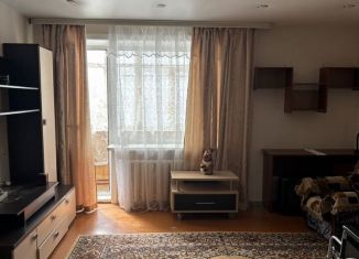 Продаю однокомнатную квартиру, 34 м2, Асбест, улица Чапаева, 27