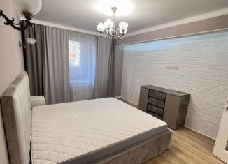 Продается 2-ком. квартира, 70 м2, Владикавказ, улица Цоколаева, 12, 9-й микрорайон