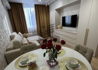 Сдам в аренду 3-ком. квартиру, 55 м2, Сочи, переулок Трунова, 6к7, микрорайон Завокзальный