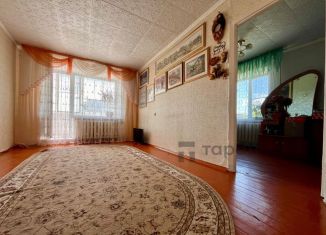 Продаю двухкомнатную квартиру, 40 м2, Чебаркуль, улица Крылова, 8А