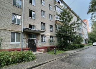 Продажа 2-ком. квартиры, 42.3 м2, Люберцы, улица С.П. Попова, 5