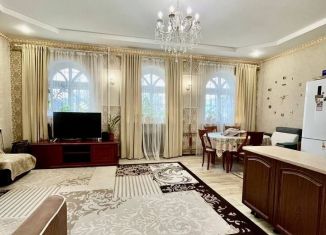 Продаю коттедж, 200 м2, Казань, улица Суворова