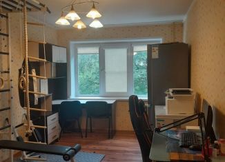 Двухкомнатная квартира на продажу, 47.5 м2, Северодвинск, Северная улица, 6