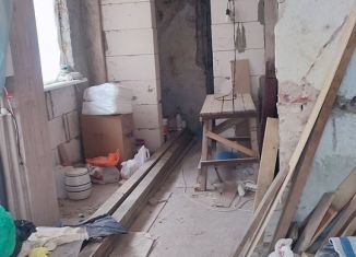 Продаю 3-комнатную квартиру, 50 м2, Ялта, Боткинская улица, 19