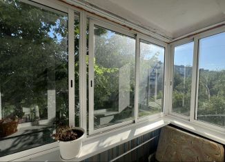 Продается 1-ком. квартира, 46 м2, Шелехов, 1-й микрорайон, 31