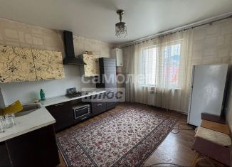 Продается 3-комнатная квартира, 90 м2, Махачкала, улица Абдулбасирова, 27