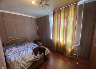 Продается трехкомнатная квартира, 58 м2, Бугульма, улица Мулланура Вахитова, 9