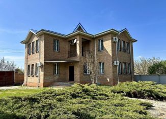 Продаю коттедж, 180 м2, Ростовская область, Новая улица, 17