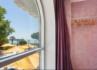 Однокомнатная квартира на продажу, 64 м2, Ялта, улица Дражинского, 35