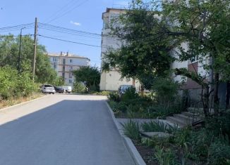 Продаю 1-комнатную квартиру, 36 м2, Крым, улица Специалистов