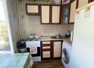 Продаю 2-ком. квартиру, 36 м2, Сызрань, улица Лазо, 32