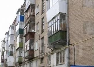 Продам 3-ком. квартиру, 55.6 м2, Златоуст, улица Аносова, 229