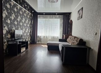 Сдается 2-ком. квартира, 44 м2, Алексеевка, улица Павла Ющенко, 53