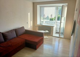 Сдается 1-ком. квартира, 40 м2, Кемь, улица Каменева, 12