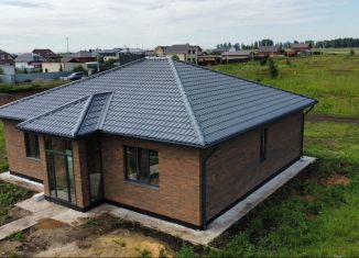 Продам дом, 114 м2, деревня Азьмушкино