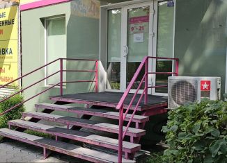 Продам торговую площадь, 71 м2, Абакан, Советская улица, 40