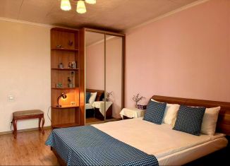 Сдам 1-ком. квартиру, 42 м2, Калужская область, улица Льва Толстого