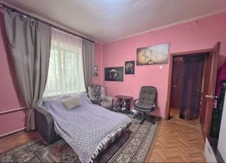 Продается трехкомнатная квартира, 70.4 м2, Серпухов, Советская улица, 72