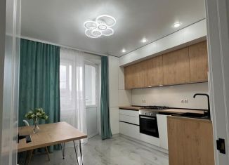 Продажа 2-комнатной квартиры, 63 м2, Ставрополь, улица Рогожникова, 21/1к2