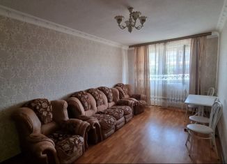 Сдается двухкомнатная квартира, 50 м2, Грозный, улица Дьякова, 9, 3-й микрорайон