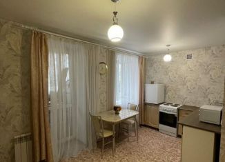 Продаю 2-ком. квартиру, 28.7 м2, Зеленодольск, улица Карла Маркса, 36