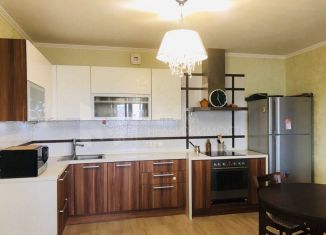 Продается двухкомнатная квартира, 83.5 м2, Тюмень, Солнечный проезд, 3, ЖК Солнечный