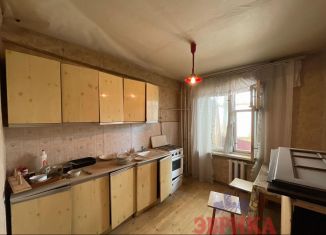 Продам 2-комнатную квартиру, 49 м2, Крымск, улица Маршала Жукова, 5