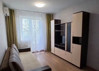 Сдаю в аренду 1-комнатную квартиру, 32 м2, Челябинск, улица Дзержинского