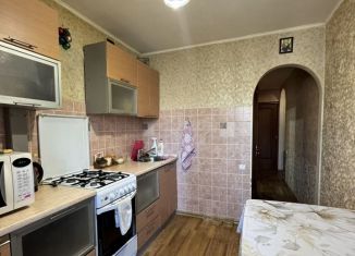 Продается трехкомнатная квартира, 61.1 м2, Саратов, Ленинградская улица, 12