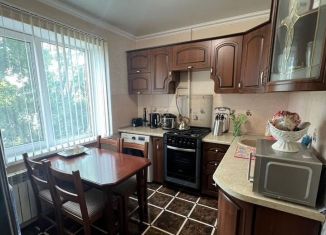 Продажа 1-комнатной квартиры, 38 м2, Майкоп, улица 12 Марта, 146