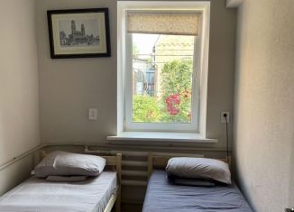 Сдаю в аренду дом, 40 м2, Таганрог, Пушкинская улица