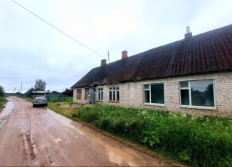 Продам 2-ком. квартиру, 31.8 м2, Печоры, Гражданская улица, 3